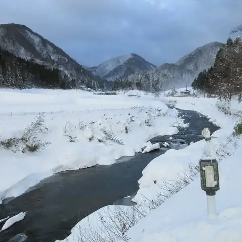 【開催中止】スコップでかまくら造り～雪と格闘し濁酒を味わうべし～