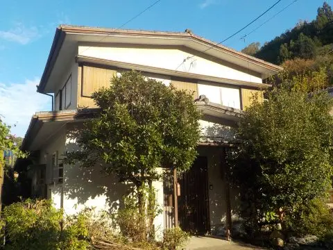 JR駅まで車で3分   部屋数多い広々物件（No.07-02北大河原)