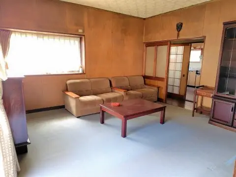 JR駅まで車で3分   畑付き広々物件（No.07-01北大河原)