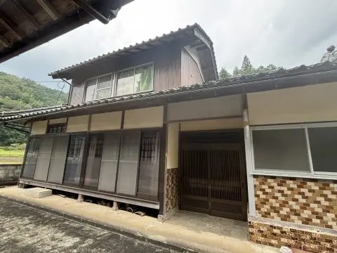 桑飼上の家(物件番号221)