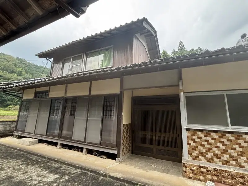 桑飼上の家(物件番号221)