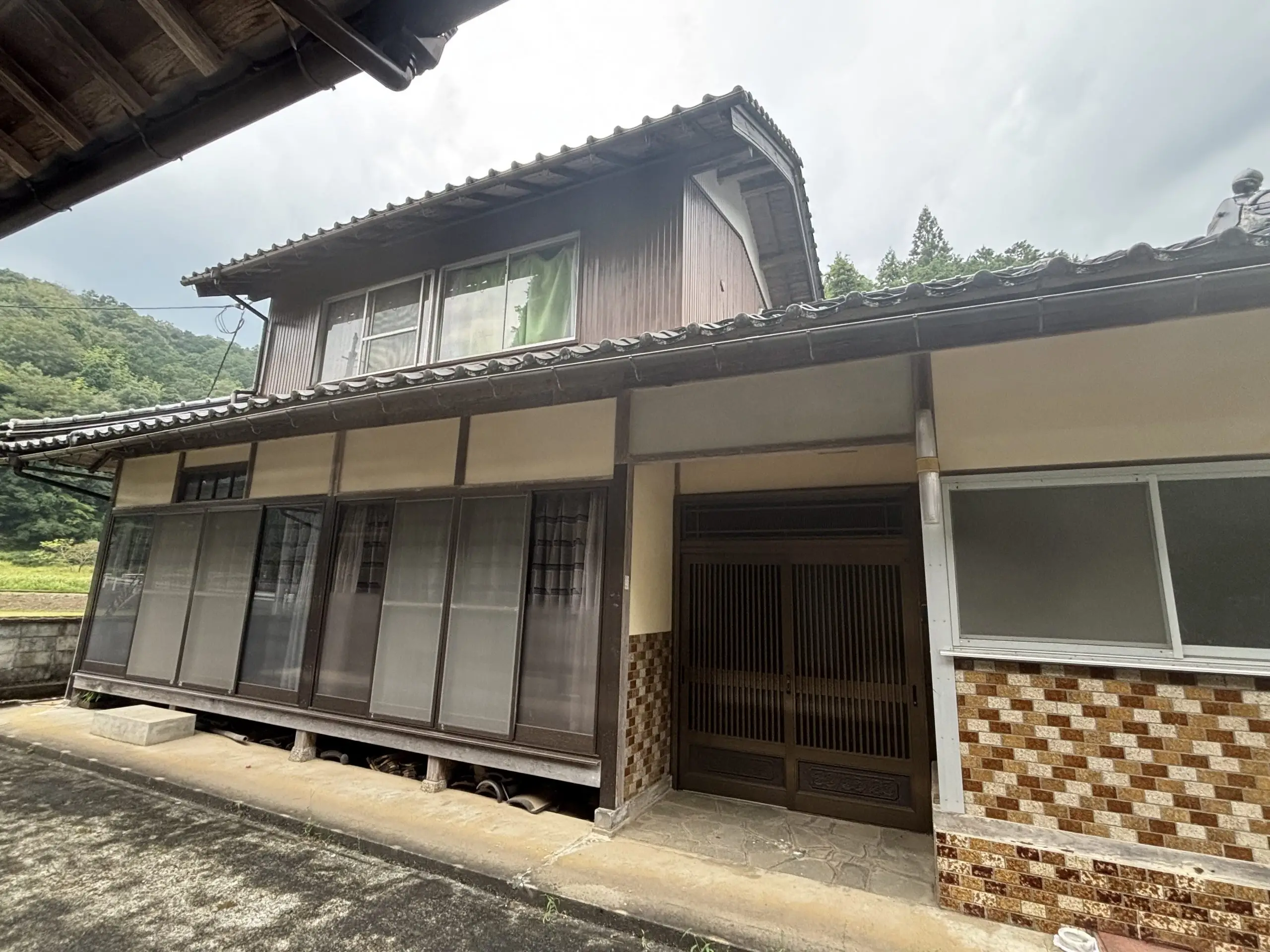 桑飼上の家（物件番号221）